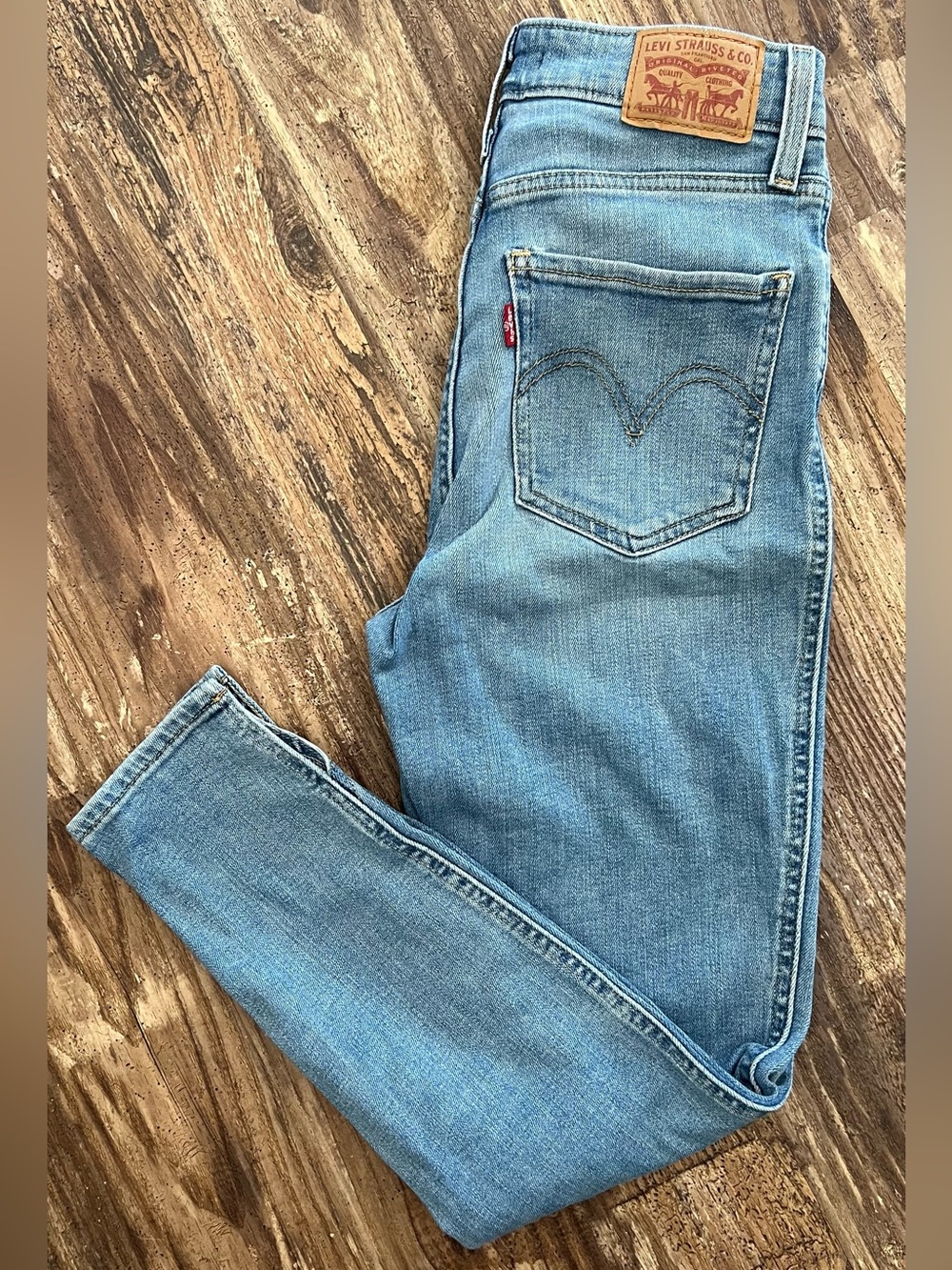 Levi's Women's Light Blue Skinny Jeans